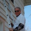 25-Smiling on the ladder